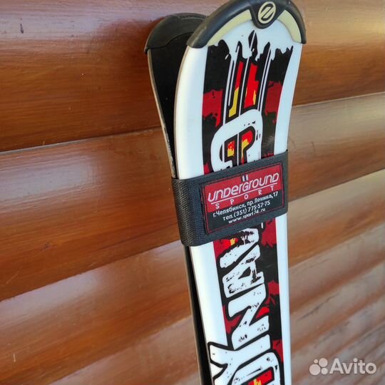 Горные лыжи и ботинки