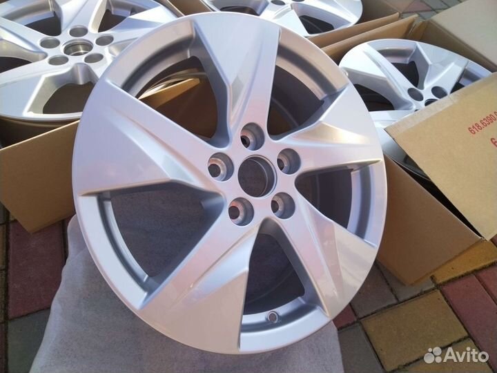 Диски новые оригинал тайота, лексус