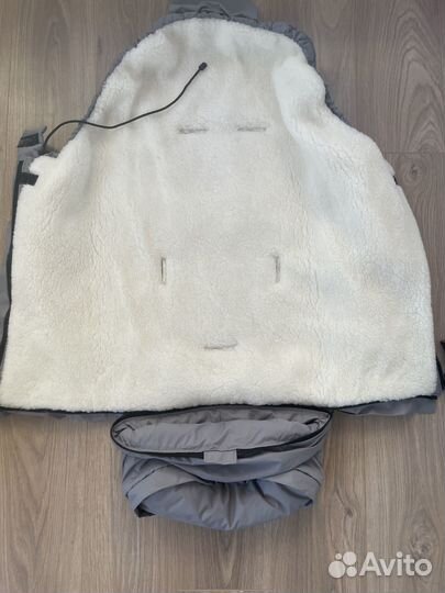Конверт зимний детский из натуральной овечьей шерс