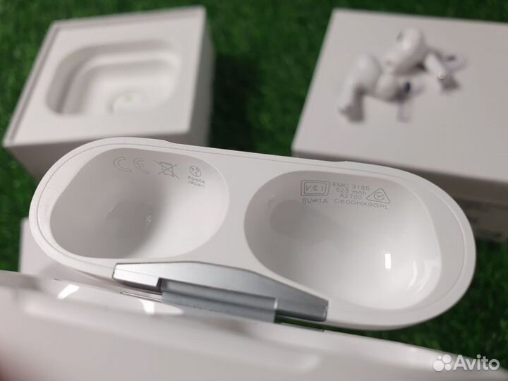 Наушники AirPods Pro 2 с шумоподавлением