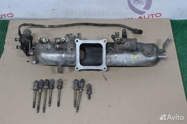 Впускной коллектор левый Mitsubishi Fuso