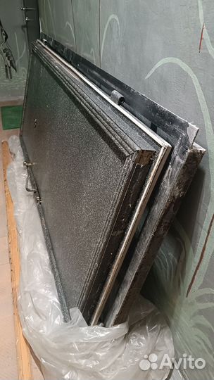 Входная металлическая дверь