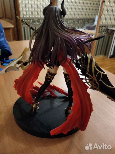 Фигурка воительница аниме,рыцарь темного дракона