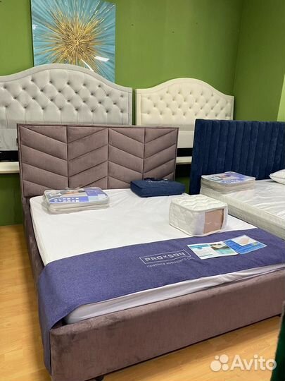 Кровать мягкая в наличии