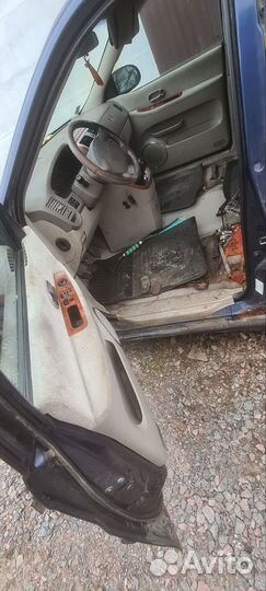 Kia carnival 2005 г на запчасти целиком