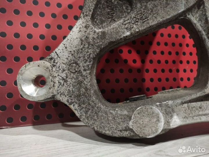 Рычаг задний правый Mercedes-Benz Ml W166 2014