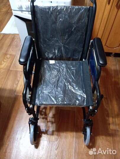 Инвалидная коляска новая