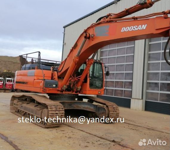 Стекло кузовное на экскаватор Doosan