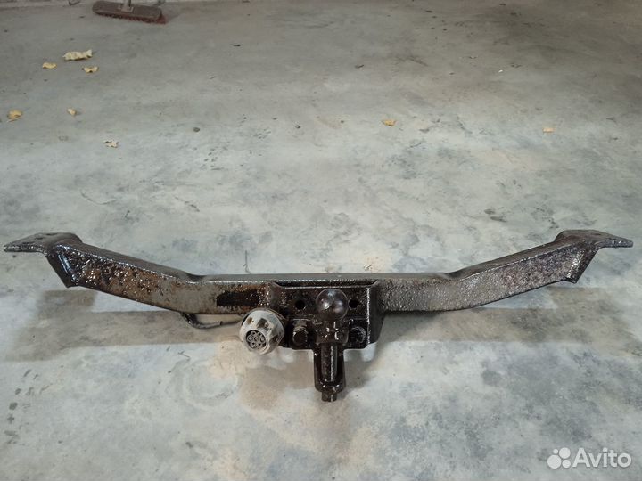 Фаркоп на митсубиси паджеро 2