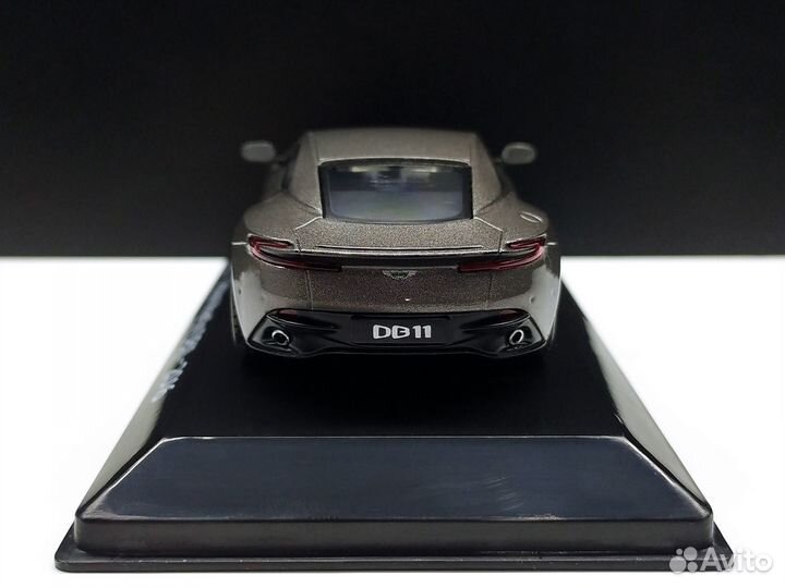 1:43 Aston Martin DB11 (2016)