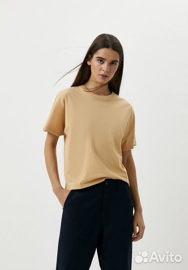 Футболки Uniqlo 2 цвета