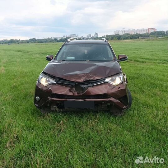 Toyota RAV4 2.0 CVT, 2017, битый, 77 000 км