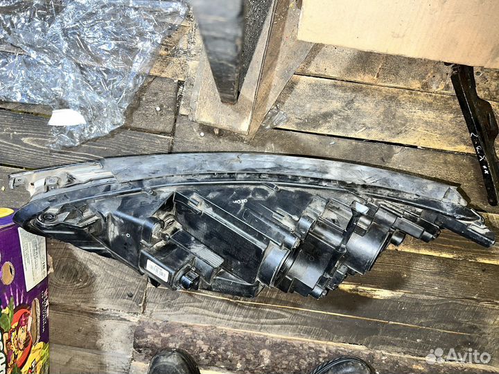 Фара правая Sonata LF 2017-19 ориг. дефект стекла