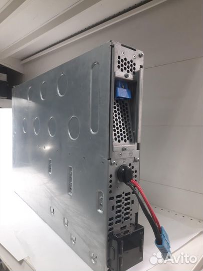 Источник бесперебойного питания APC Smart UPC SUM