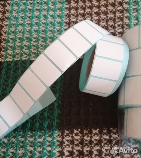 Термоэтикетки самоклеющиеся 20*30, 1000 шт в рул