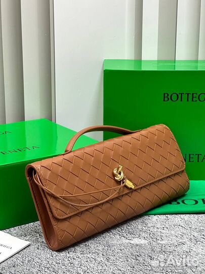 Клатч Bottega Veneta Andiamo