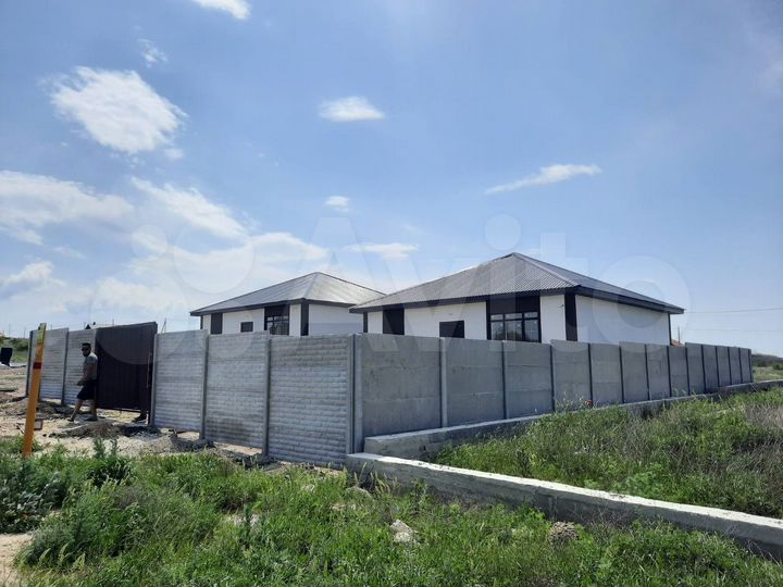 Дом 83 м² на участке 4 сот.