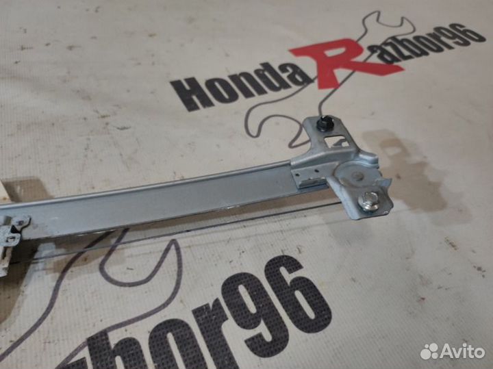 Стеклоподъемник передний левый Honda Cr-V 3 RE5