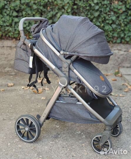 Коляска Luxmom V8 (3в1)