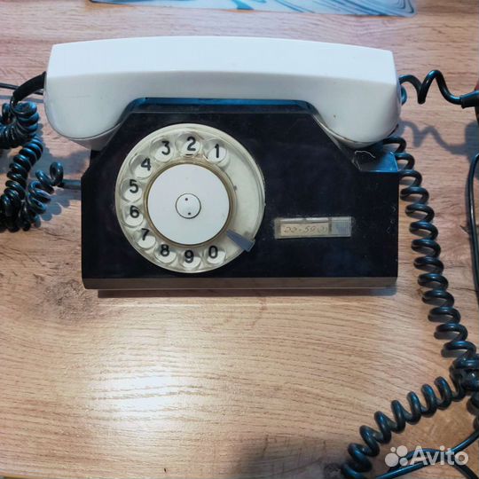 Телефонный аппарат