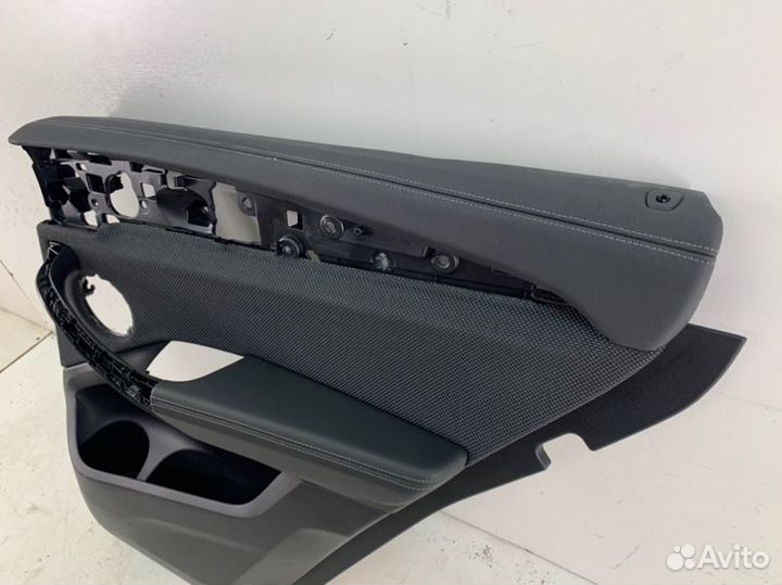Обшивка двери задняя правая Bmw X4 G02 2017