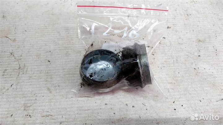 Крышка ступицы задней volkswagen Golf II 83-92г