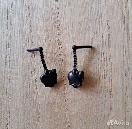 Аксессуары от кукол монстер хай