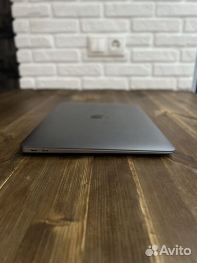 Apple MacBook AIR 13 (2020) M1 16gb 256