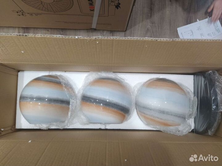 Люстра новая