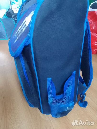 Рюкзак школьный