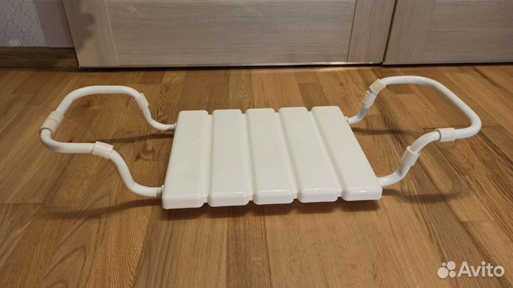 Сиденье на ванну