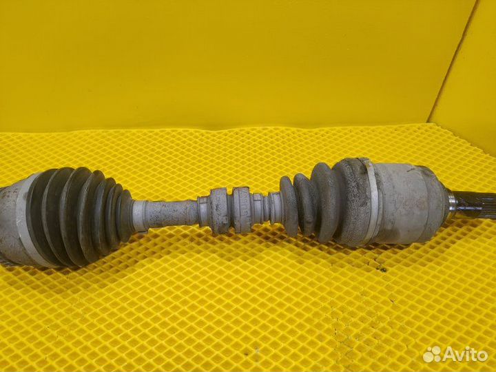 Привод передний левый Nissan Cefiro A33 VQ20DE