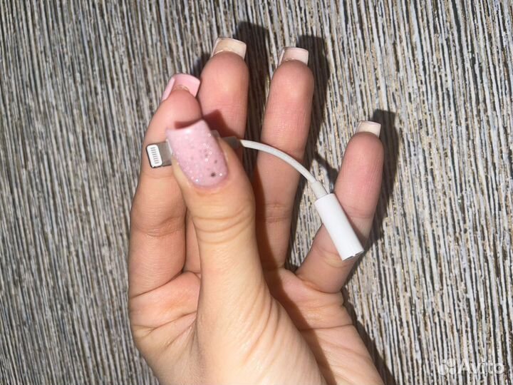 Оригинальный переходник apple (AUX)