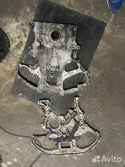 Крышка двигателя лобовина Infinity VQ35HR