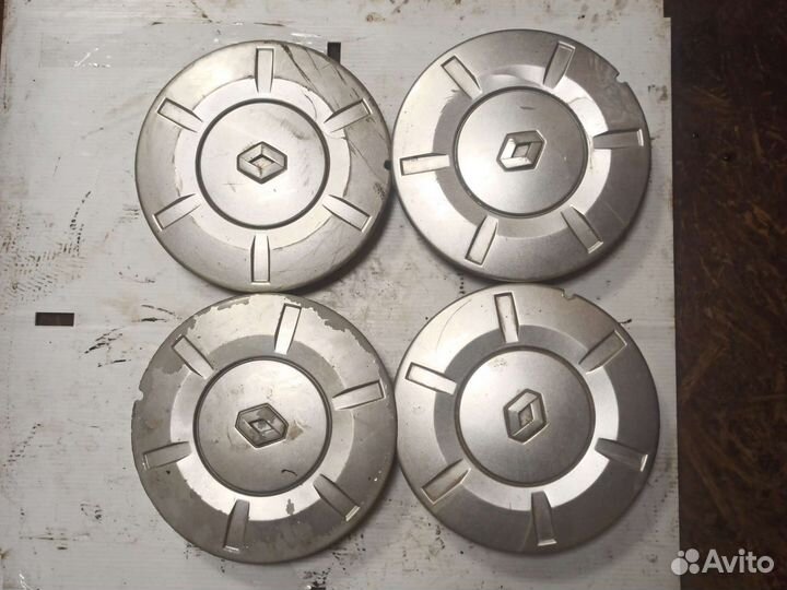 Колпаки на renault logan1