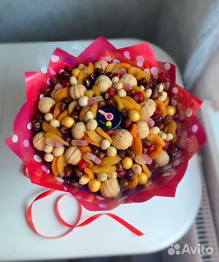 Букеты из сухофруктов и орехов