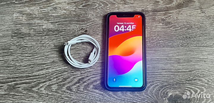 iPhone 11, 64 ГБ