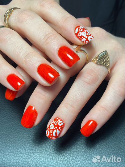 Маникюр /педикюр