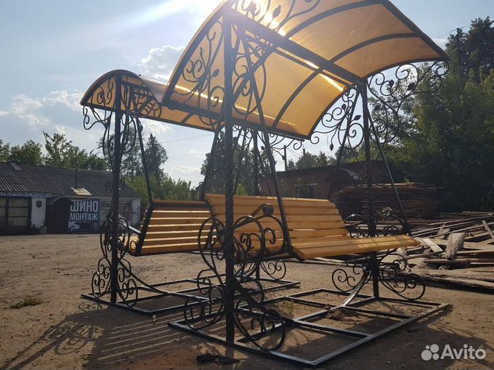 Кованая качель