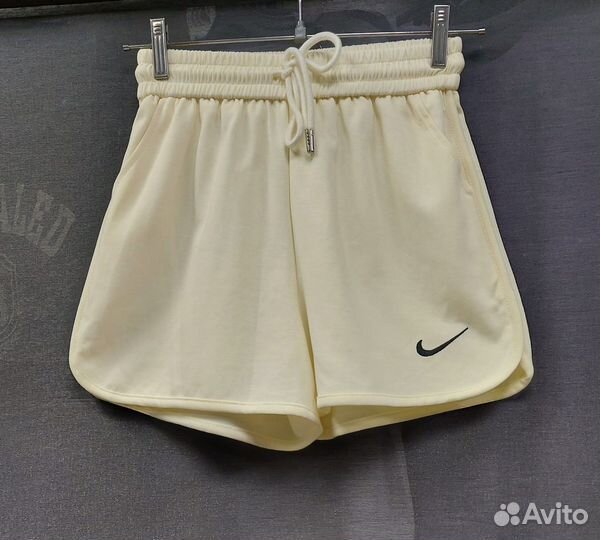 Шорты женские