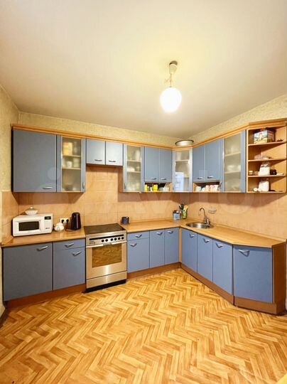 Комната 26 м² в 5-к., 14/15 эт.