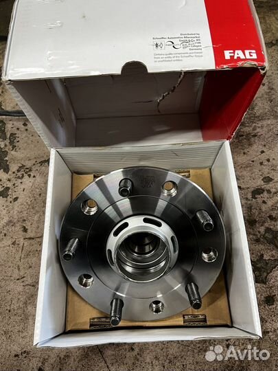 Подшипник ступицы (задний) Форд Транзит