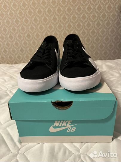 Nike sb blazer low court