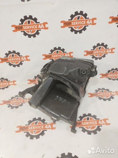 Корпус блока управления двигателем Lexus Ls600Hl