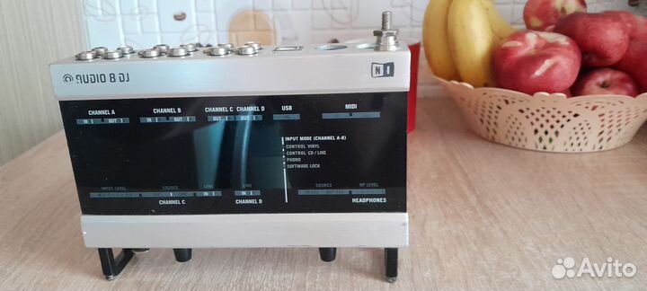 Native instruments audio 8 dj