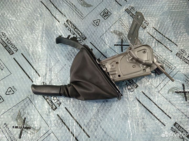 Рычаг стояночного тормоза Renault Megane 3 в сборе