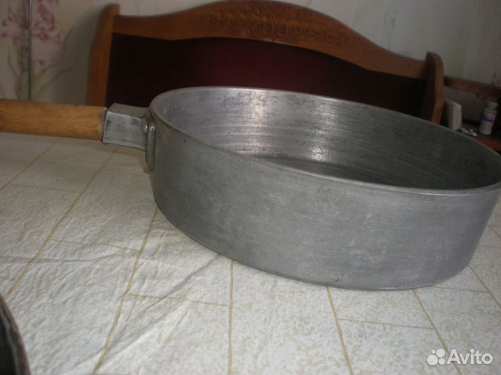 Сковороды чугунные советских времен