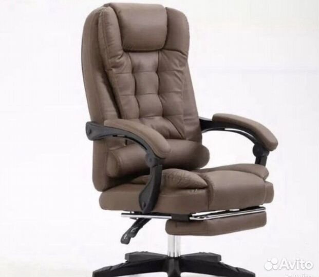 Офисное кресло руководителя