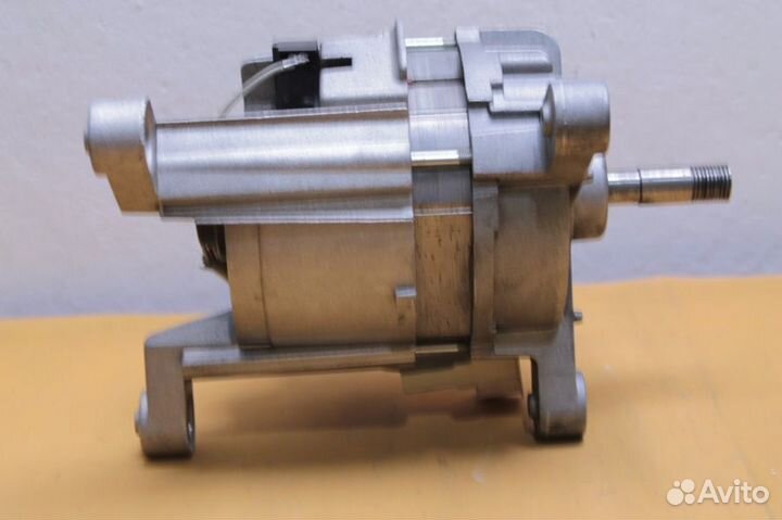 Двигатель Electrolux 124835010 бу. 8233