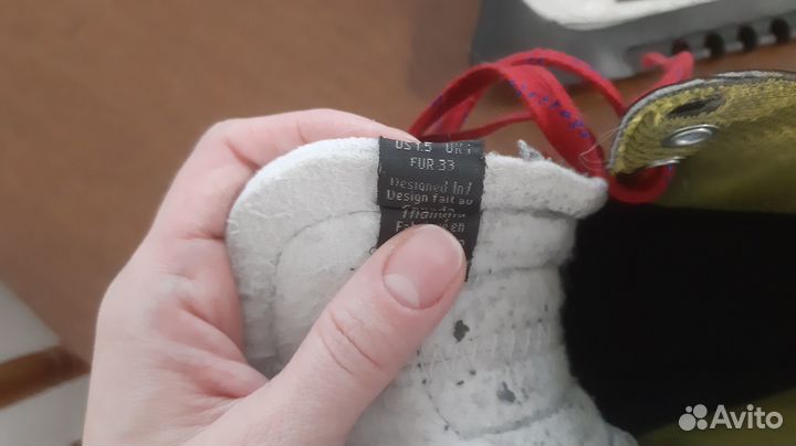 Хоккейные коньки Bauer supreme 2s. Размер 33